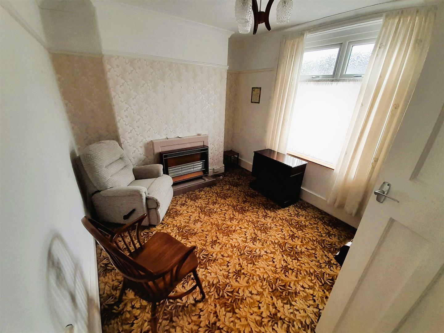 Llwynhendy Road, Llanelli, SA14 9HR